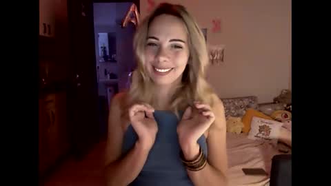 Snapshot of lady_smile69 chatting on 2, 10, 2025 lady_smile69 online show from 2, 10, 2025