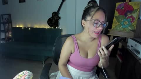 Snapshot of lady_sophie01 chatting on 4, 10, 2025 Sophie   online show from 4, 10, 2025