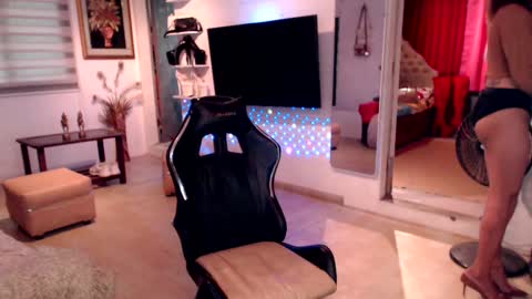 M MMY online show from 24, 1, 2025