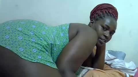 Snapshot of lady_veee chatting on 2, 3, 2026 vivi online show from 2, 3, 2026