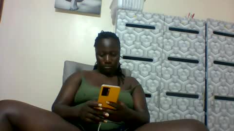 lindah32 online show from 7, 1, 2025