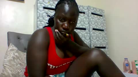 lindah32 online show from 6, 3, 2025