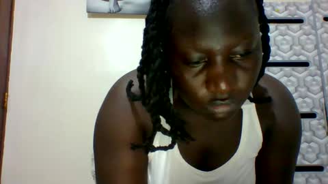 lindah32 online show from 10, 3, 2025