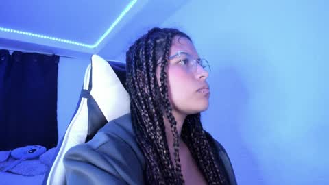  Lady  online show from 13, 2, 2025