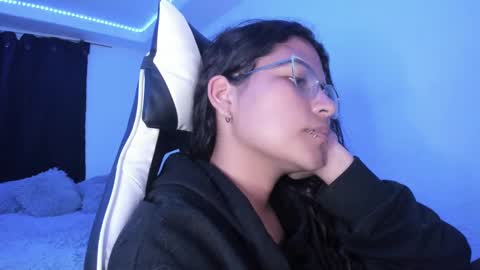  Lady  online show from 4, 3, 2025