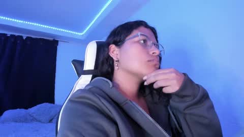  Lady  online show from 12, 3, 2025