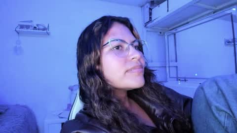  Lady  online show from 11, 4, 2026