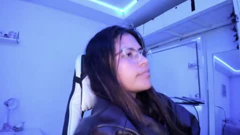 Lady  online show from 7, 7, 2026
