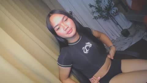 Snapshot of ladyhermosa69 chatting on 4, 10, 2025 hermosa online show from 4, 10, 2025