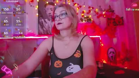  Lady Jeen    Back on Sunday 8th of December online show from 27, 10, 2025