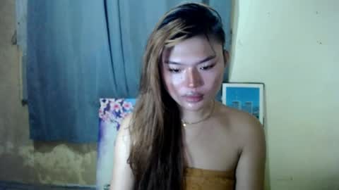 Snapshot of ladyofyou_dreamxoxo chatting on 15, 7, 2026 LILY online show from 15, 7, 2026