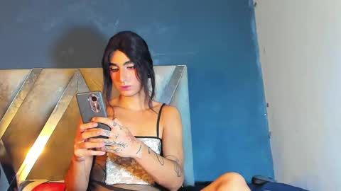 Camila y Ashley online show from 5, 2, 2026