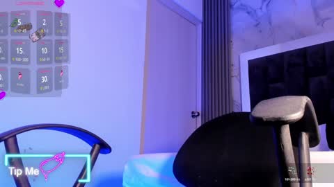 lahiam_smiiith online show from 8, 2, 2025