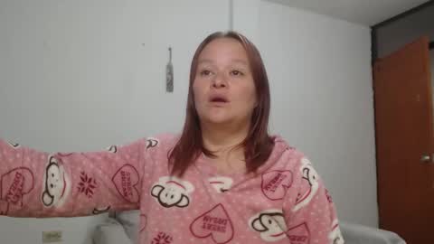 Snapshot of lahurent_weed420 chatting on 26, 9, 2025 paola and a guest lol online show from 26, 9, 2025