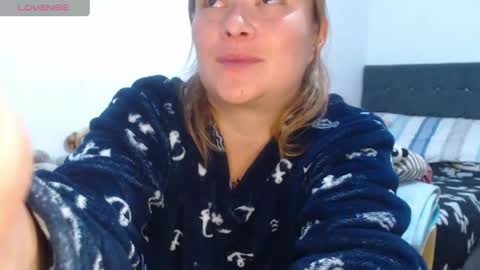  paola and a guest lol    online show from 4, 5, 2026