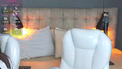    online show from 15, 10, 2025