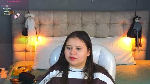    online show from 18, 10, 2025