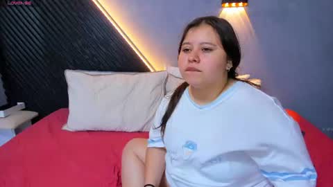 Snapshot of laia_and_aloby chatting on 17, 6, 2026 online show from 17, 6, 2026