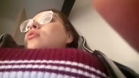 laia_hadid online show from 10, 10, 2025