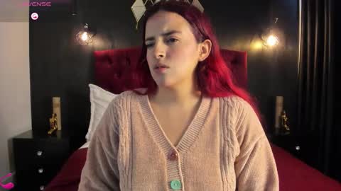 Laia  online show from 15, 11, 2025