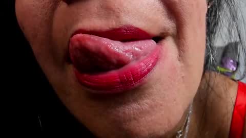 Lailacastillo online show from 5, 12, 2024