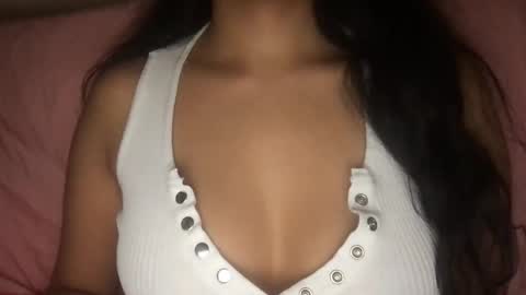 Laila Yousef online show from 4, 1, 2025