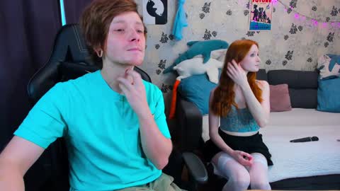 Snapshot of laksmrrr chatting on 12, 1, 2025 Lu Alex online show from 12, 1, 2025
