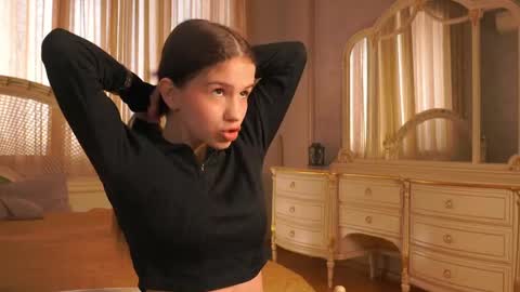 Snapshot of lamonicaptak chatting on 22, 5, 2026 Emily online show from 22, 5, 2026