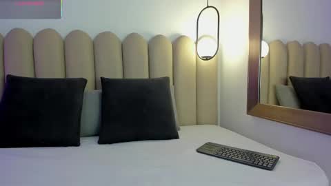 Snapshot of lana_cavendish chatting on 6, 10, 2025 Lana online show from 6, 10, 2025