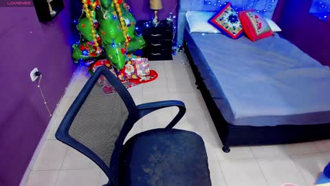 Snapshot of lana_stone_ chatting on 13, 12, 2024 online show from 13, 12, 2024