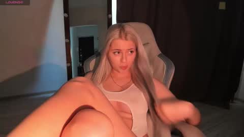 Lana online show from 14, 9, 2025