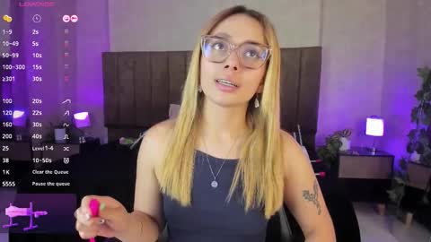 Lana online show from 4, 11, 2025