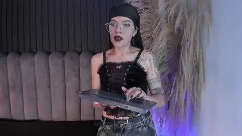 Snapshot of lanadelrey_1 chatting on 10, 7, 2026 Lana online show from 10, 7, 2026