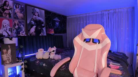 L A N A  online show from 2, 2, 2025