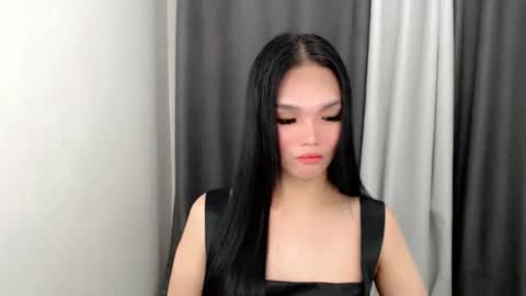 lanawyatt_ online show from 7, 11, 2025