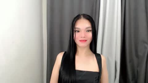 lanawyatt_ online show from 11, 11, 2025