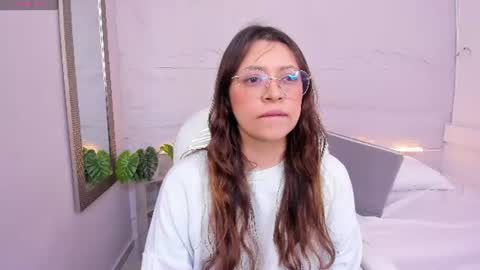 Snapshot of lanna_18_ chatting on 8, 7, 2026 Lanna online show from 8, 7, 2026