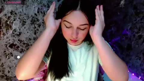 Lanna online show from 14, 11, 2025