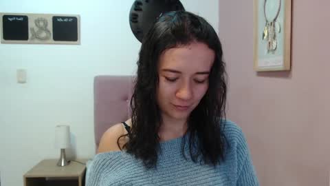 Snapshot of lanna_mills chatting on 16, 12, 2024 Lanna online show from 16, 12, 2024