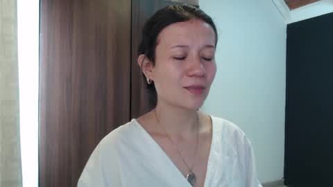 Snapshot of lanna_mills chatting on 18, 12, 2024 Lanna online show from 18, 12, 2024