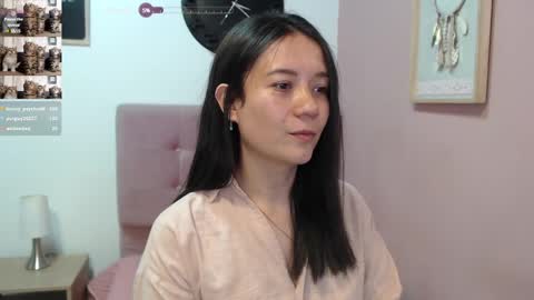 Snapshot of lanna_mills chatting on 3, 2, 2025 Lanna online show from 3, 2, 2025