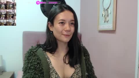 Snapshot of lanna_mills chatting on 4, 2, 2025 Lanna online show from 4, 2, 2025