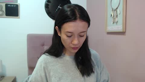 Snapshot of lanna_mills chatting on 27, 2, 2025 Lanna online show from 27, 2, 2025