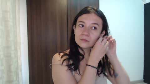 Snapshot of lanna_mills chatting on 3, 3, 2025 Lanna online show from 3, 3, 2025