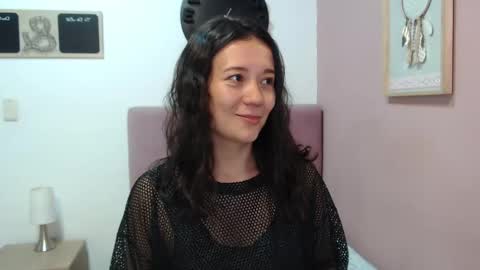 Snapshot of lanna_mills chatting on 5, 3, 2025 Lanna online show from 5, 3, 2025