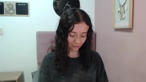 Snapshot of lanna_mills chatting on 6, 3, 2025 Lanna online show from 6, 3, 2025