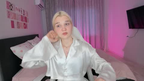 Lara online show from 10, 3, 2026