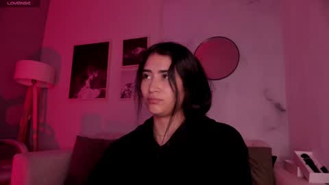 Lara Madisson online show from 3, 10, 2025