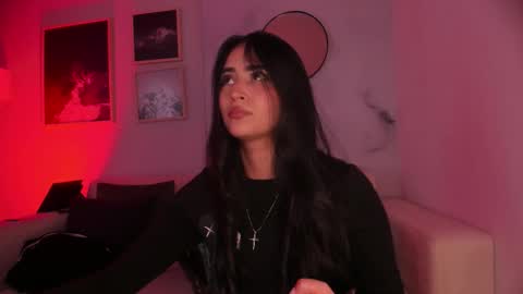 Lara Madisson online show from 8, 11, 2025