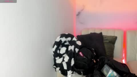 Snapshot of lara_madisson chatting on 7, 7, 2026 Lara Madisson online show from 7, 7, 2026